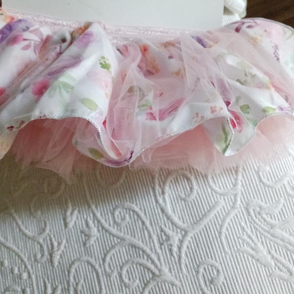 Infant 2 piece head band and tutu set - Picture 5 of 5